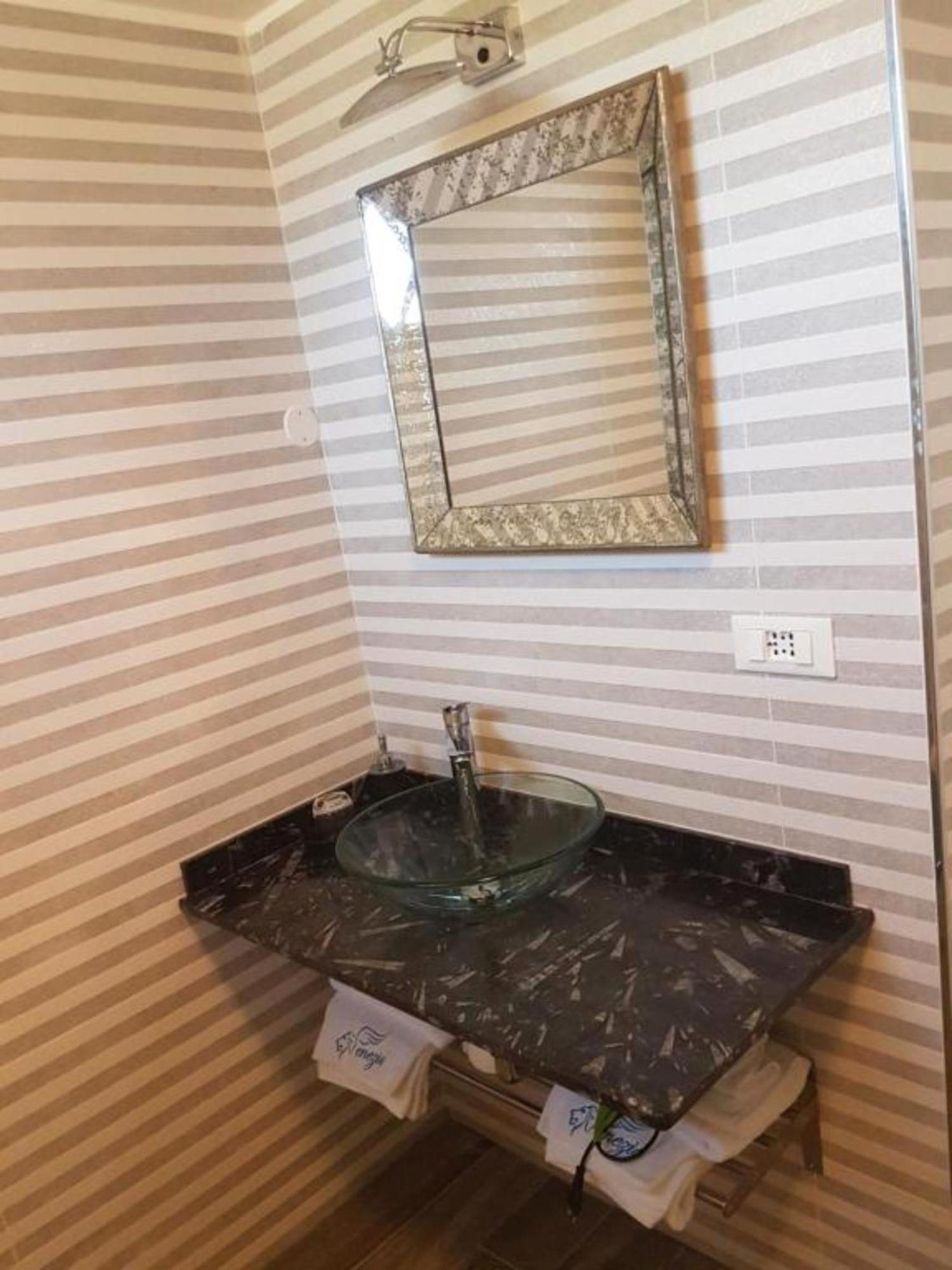 Bed And Breakfast Bagno Venezia มารีนาดีคาร์รารา ภายนอก รูปภาพ